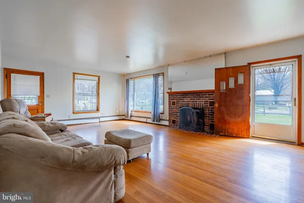 $244,900 | 11578 Blue Gray Trail, Brandywine, WV 26802