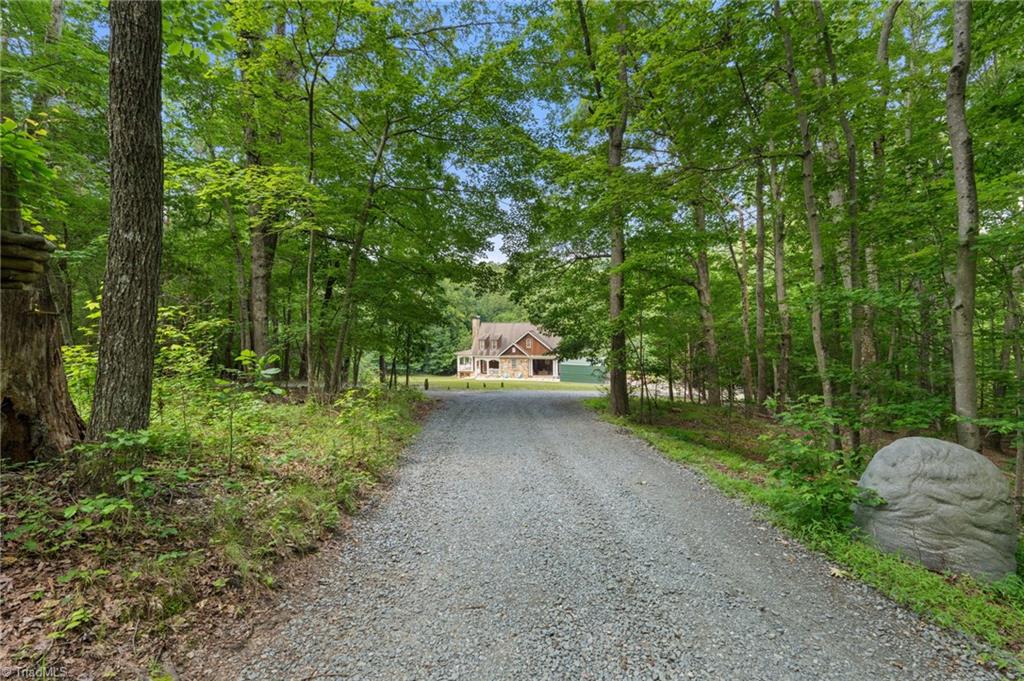 5752 Davis Road Walkertown, NC 27051 - Photo 4 of 50 Gallery Image 4