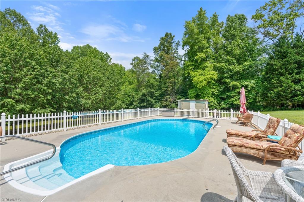 5752 Davis Road Walkertown, NC 27051 - Photo 43 of 50 Gallery Image 43