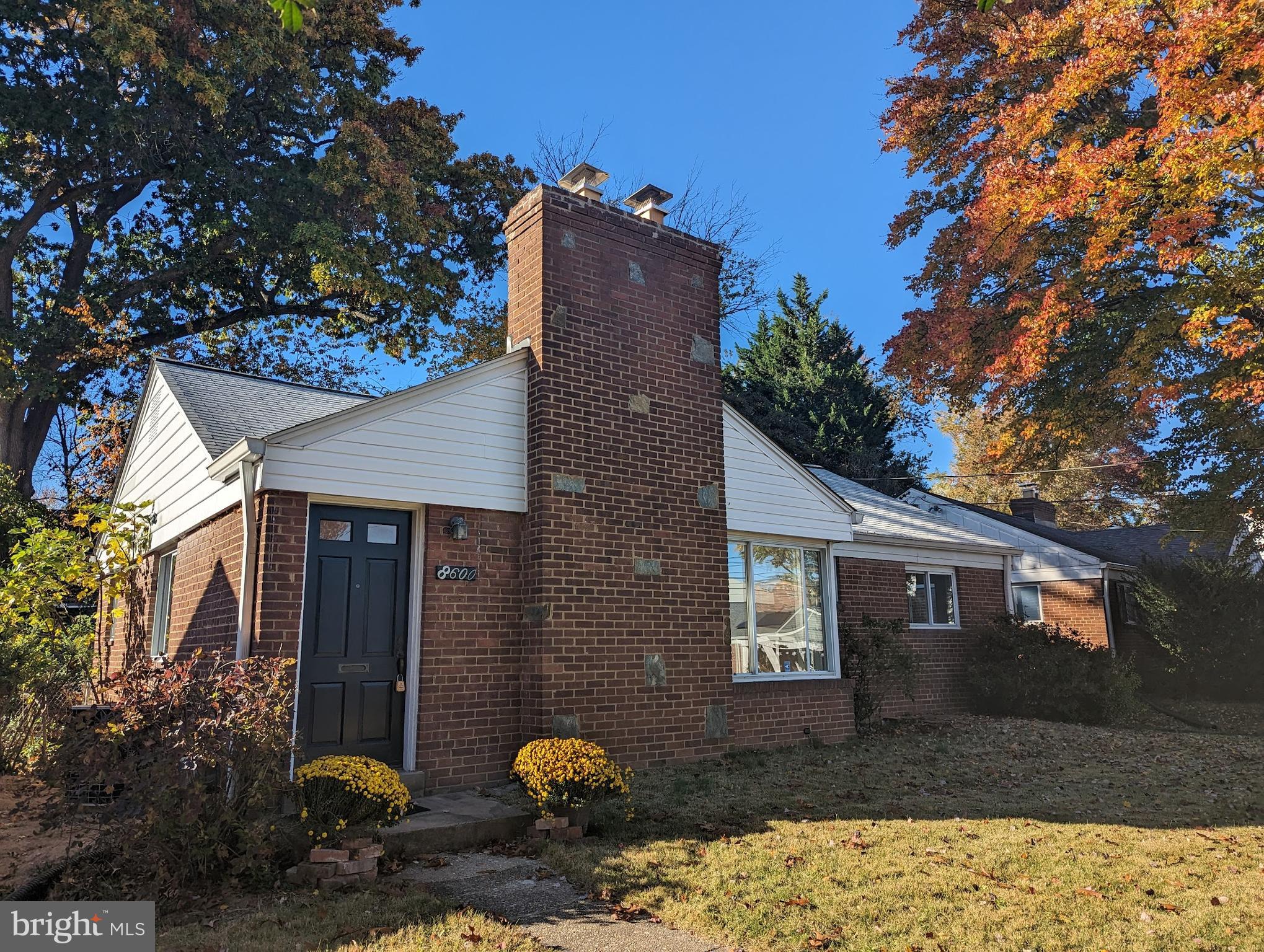 8600 Leonard Drive Silver Spring, MD 20910 - Photo 2 of 47