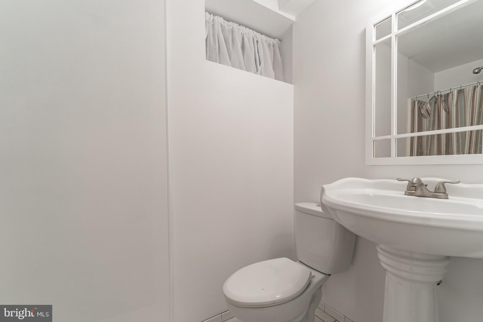 8600 Leonard Drive Silver Spring, MD 20910 - Photo 37 of 47