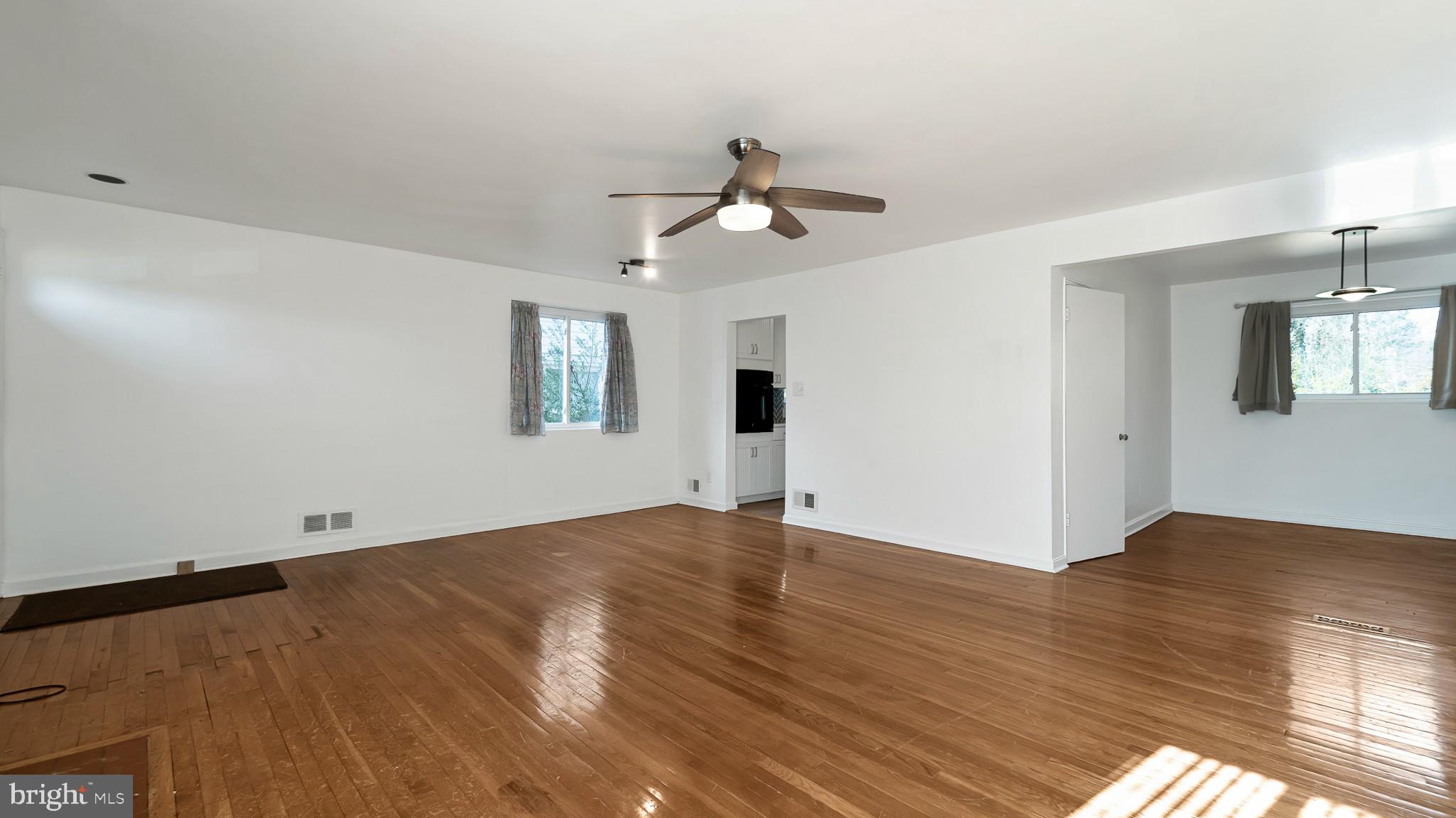 8600 Leonard Drive Silver Spring, MD 20910 - Photo 7 of 47