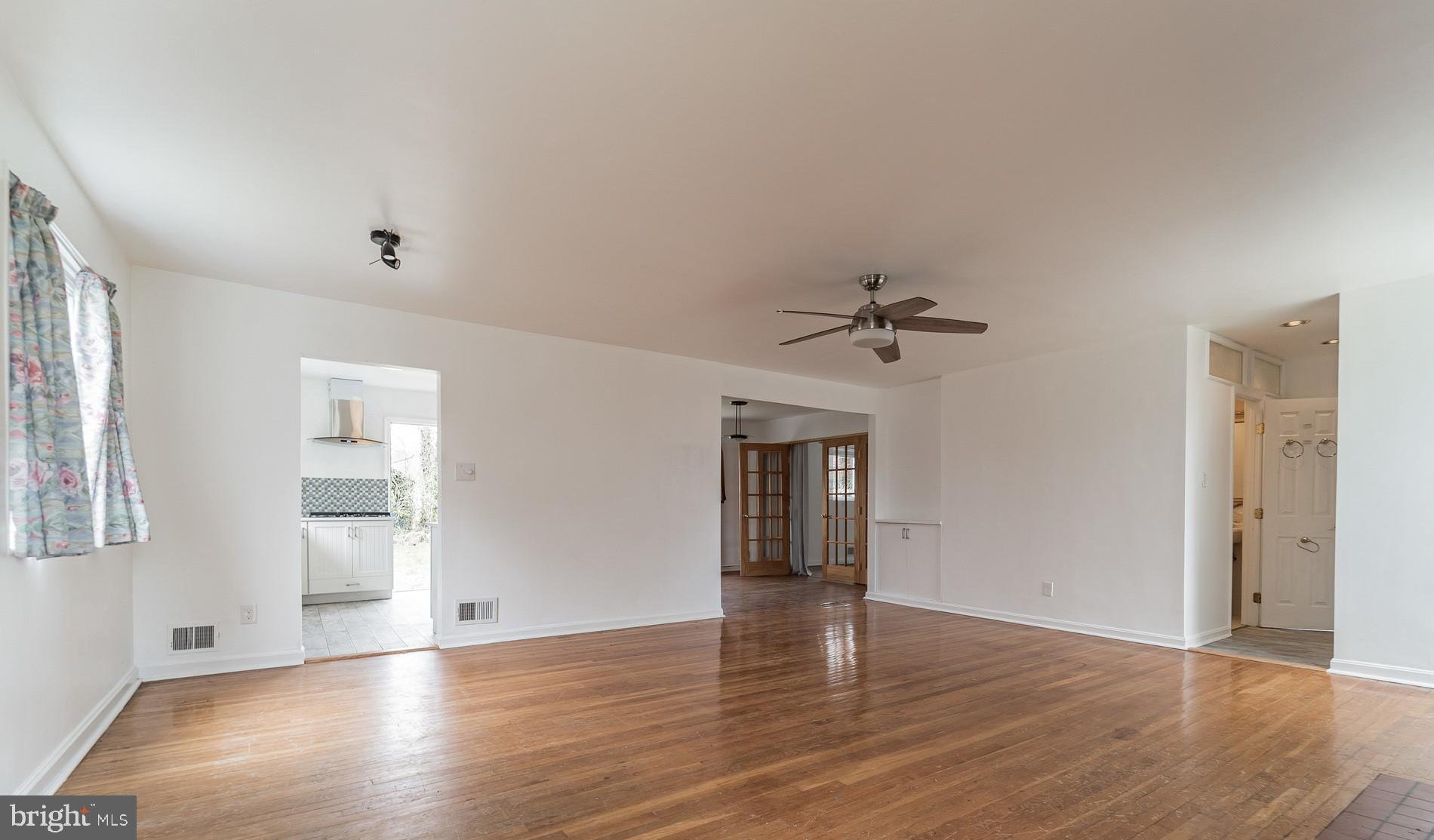 8600 Leonard Drive Silver Spring, MD 20910 - Photo 9 of 47