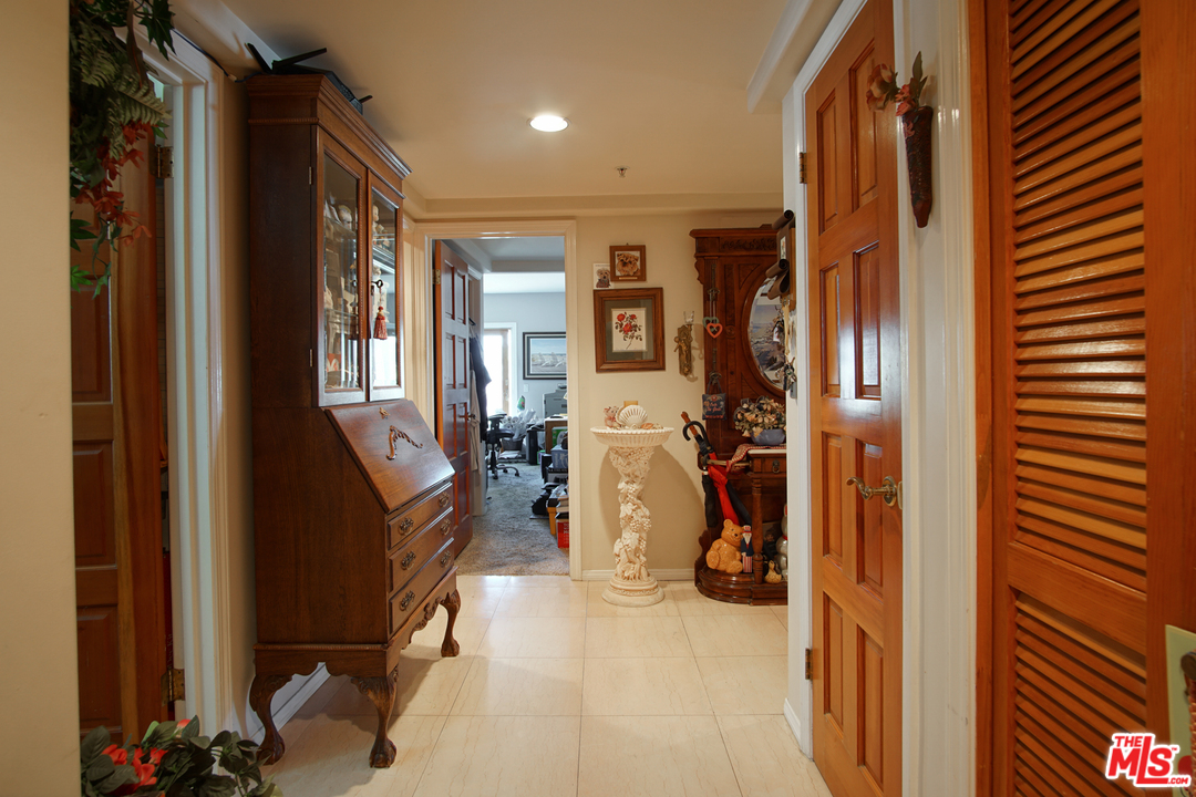 6309 Ocean Front Walk, Unit 201 Playa del Rey, CA 90293 - Photo 13 of 24