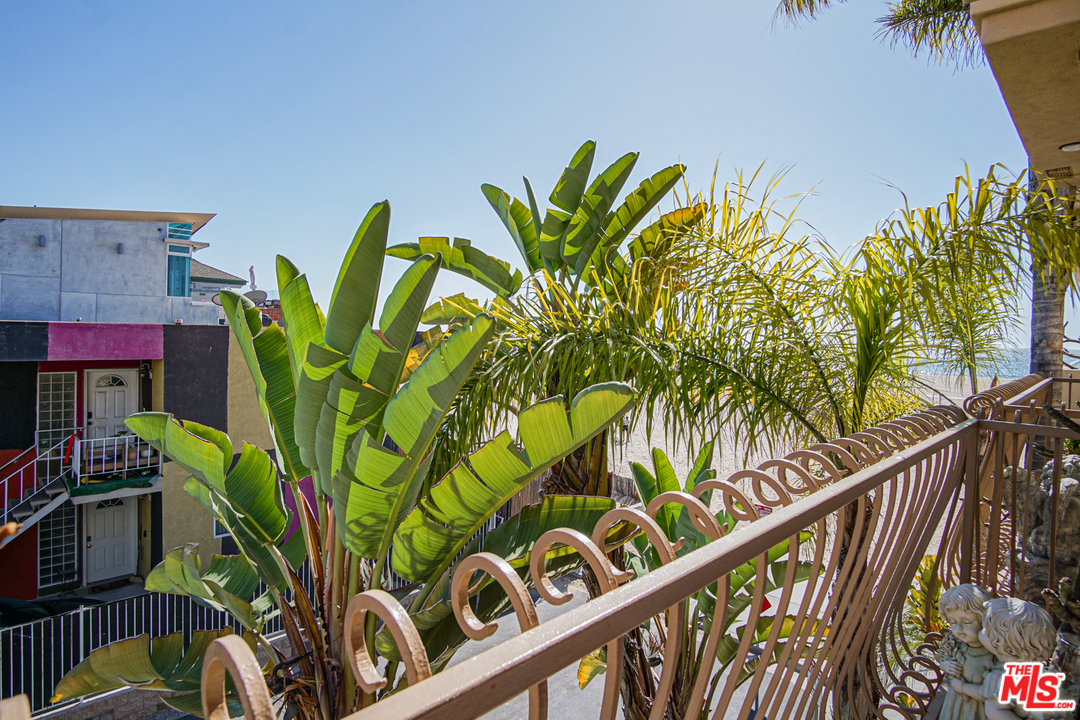 6309 Ocean Front Walk, Unit 201 Playa del Rey, CA 90293 - Photo 15 of 24