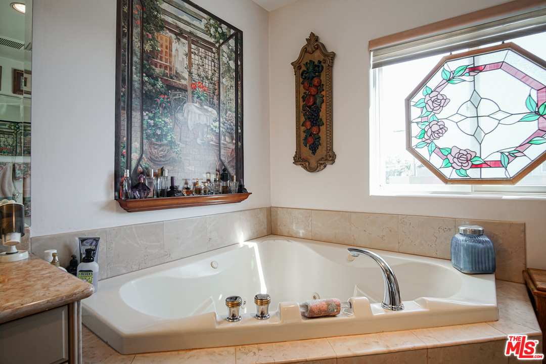 6309 Ocean Front Walk, Unit 201 Playa del Rey, CA 90293 - Photo 18 of 24