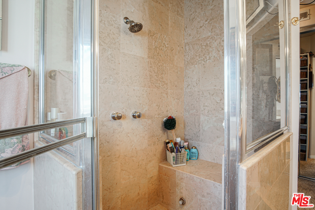 6309 Ocean Front Walk, Unit 201 Playa del Rey, CA 90293 - Photo 19 of 24