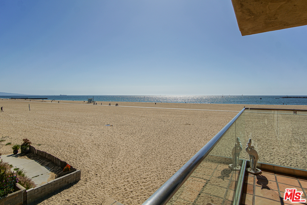 6309 Ocean Front Walk, Unit 201 Playa del Rey, CA 90293 - Photo 3 of 24