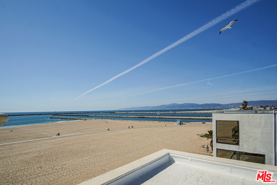 6309 Ocean Front Walk, Unit 201 Playa del Rey, CA 90293 - Photo 22 of 24