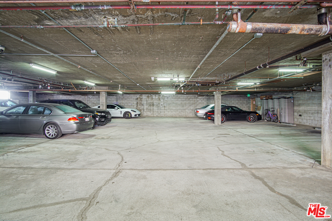 6309 Ocean Front Walk, Unit 201 Playa del Rey, CA 90293 - Photo 23 of 24