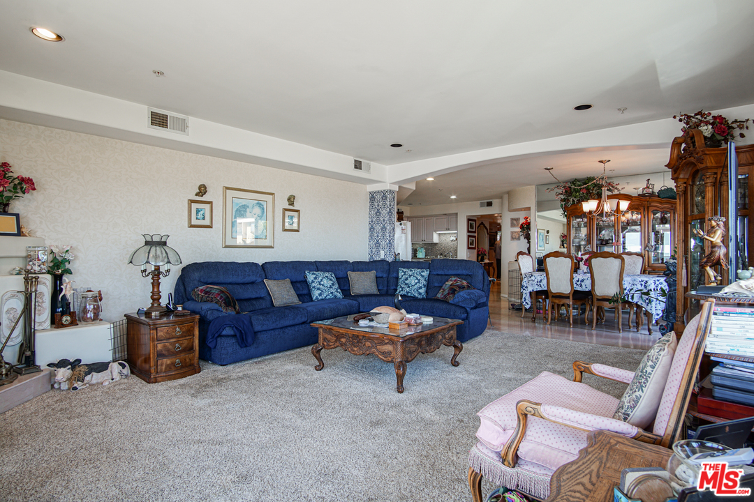 6309 Ocean Front Walk, Unit 201 Playa del Rey, CA 90293 - Photo 7 of 24