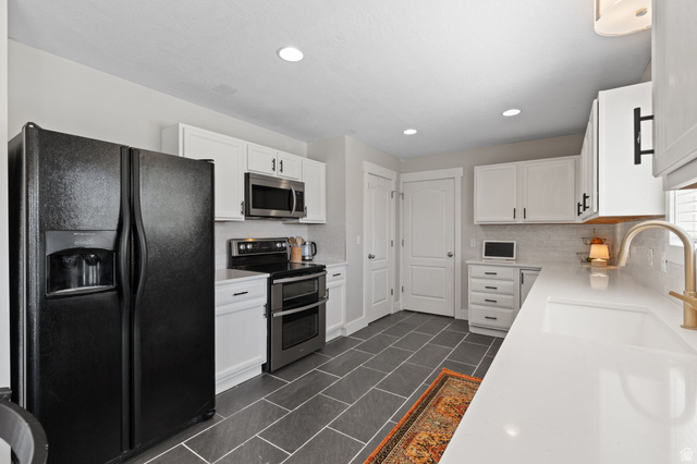 2112 Cassidy Way Eagle Mountain, UT 84005 - Photo 10 of 40