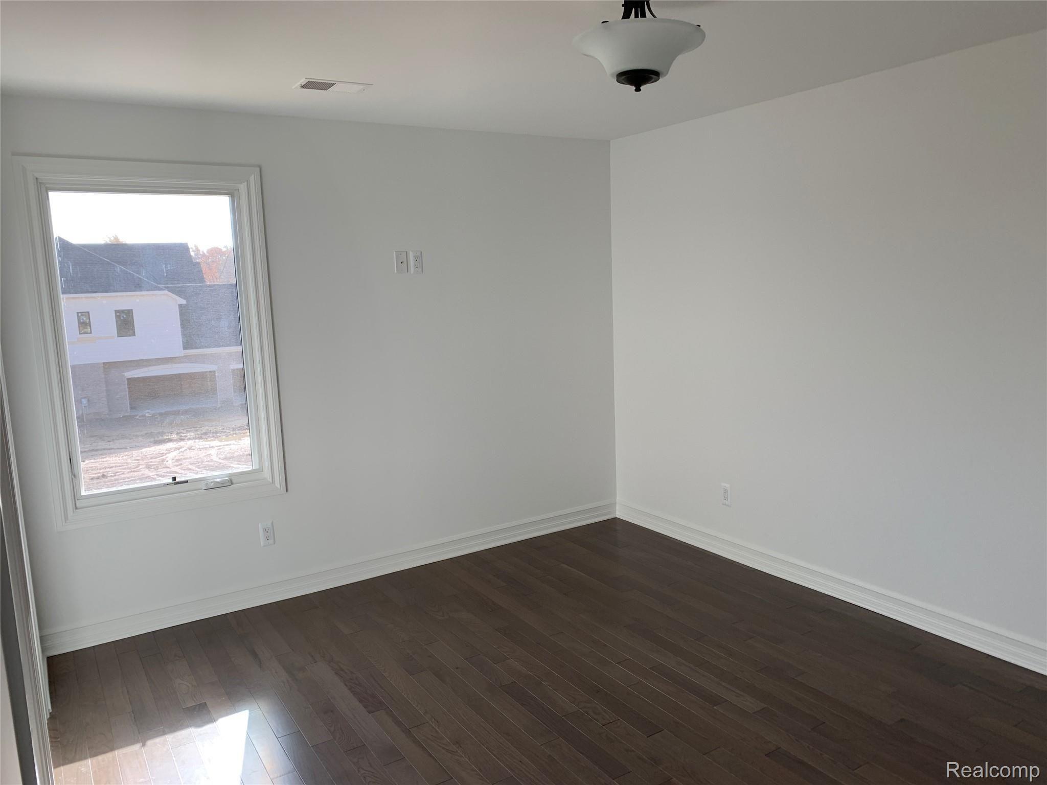 6103 Sheldon Road Rochester, MI 48306 - Photo 19 of 20 IMG_2475 (1).jpg