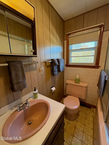 $289,000 | 6 Sunset View Avenue, Brunswick, NY 12180