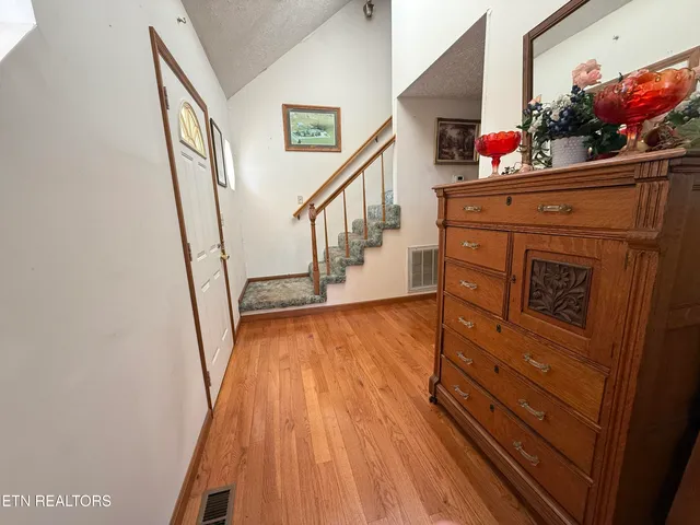 $1,100,000 | 714 Seed Tick Road 266, Philadelphia, TN 37846