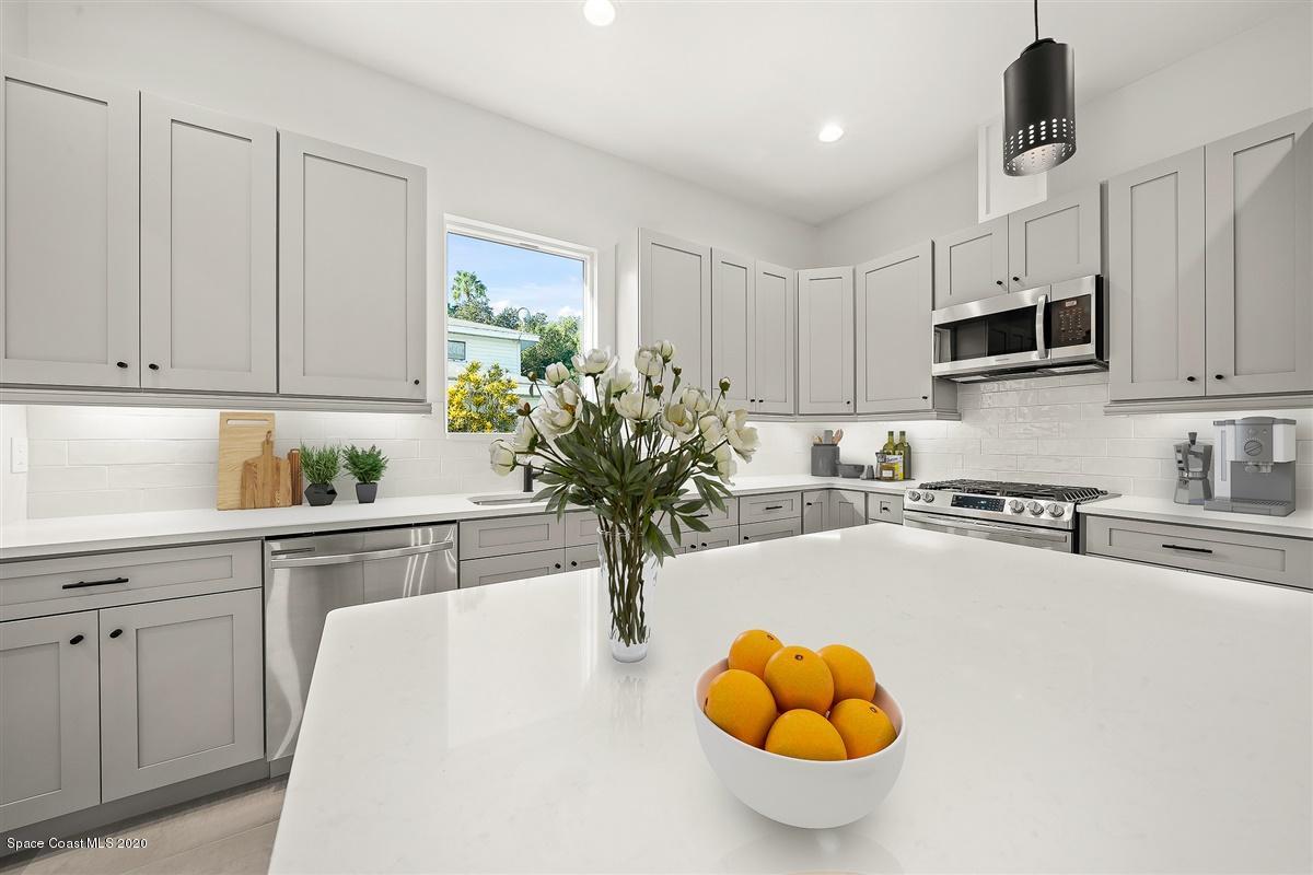 2138 Country Club Road Melbourne, FL 32901 - Photo 11 of 92 05-DSC01416_Final7