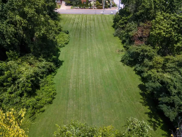 $499,900 | 621 South Burkhardt Road, Evansville, IN 47715