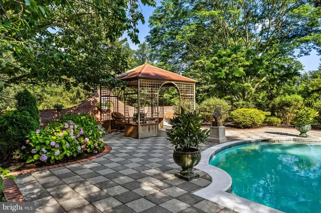 $3,885,000 | 16 Merry Hill Court, Baltimore, MD 21208