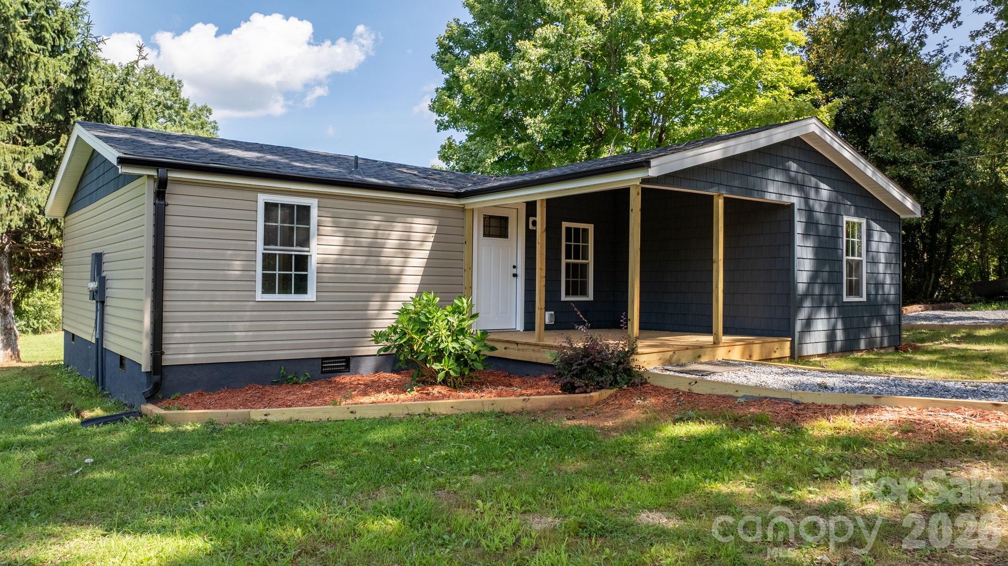 160 Green Street Rutherford College, NC 28612 - Photo 1 of 41 Gallery Image 1