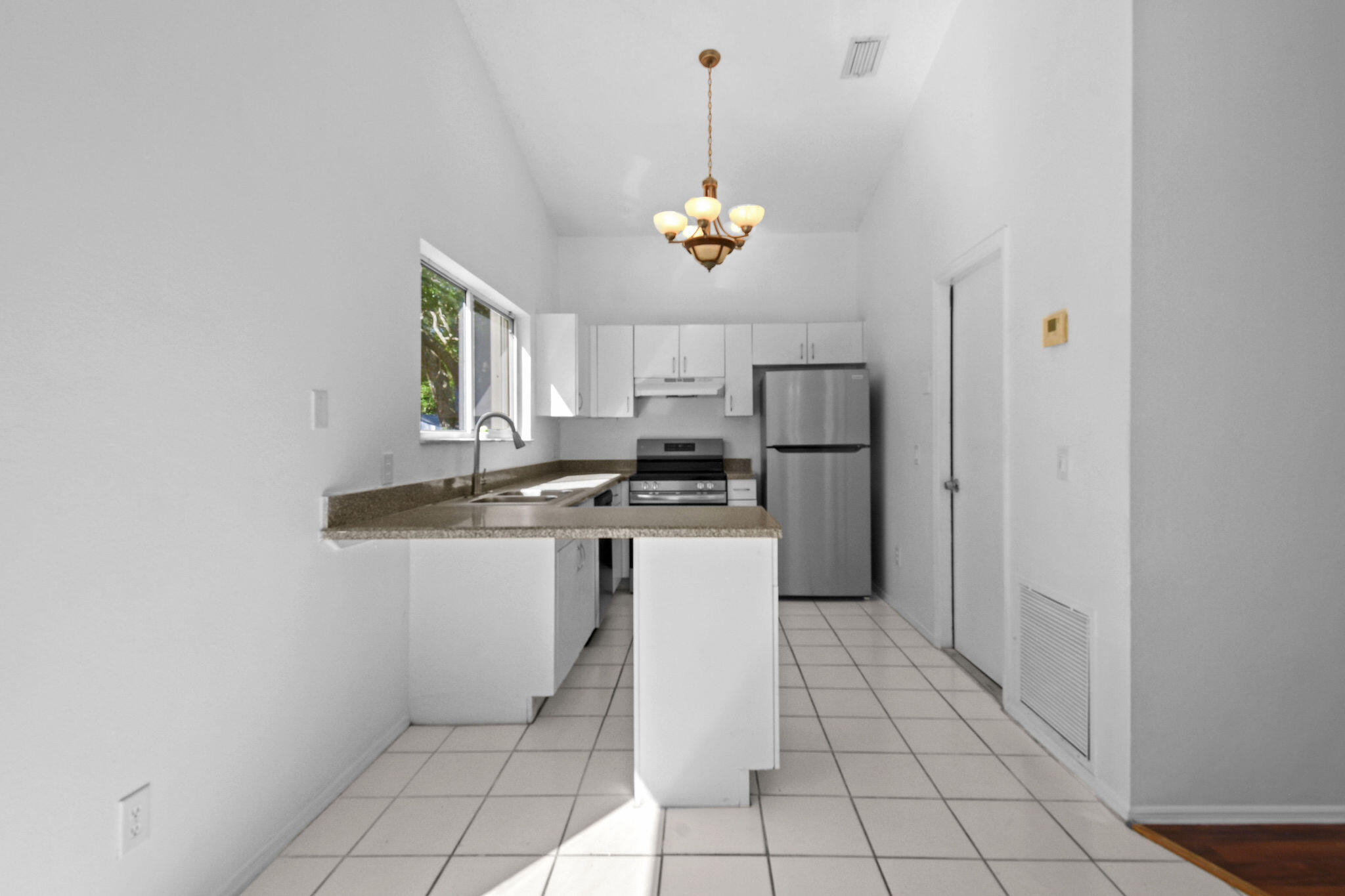 2646 Southwest Ace Road Port St. Lucie, FL 34953 - Photo 7 of 26 2646SWAceRd(9)