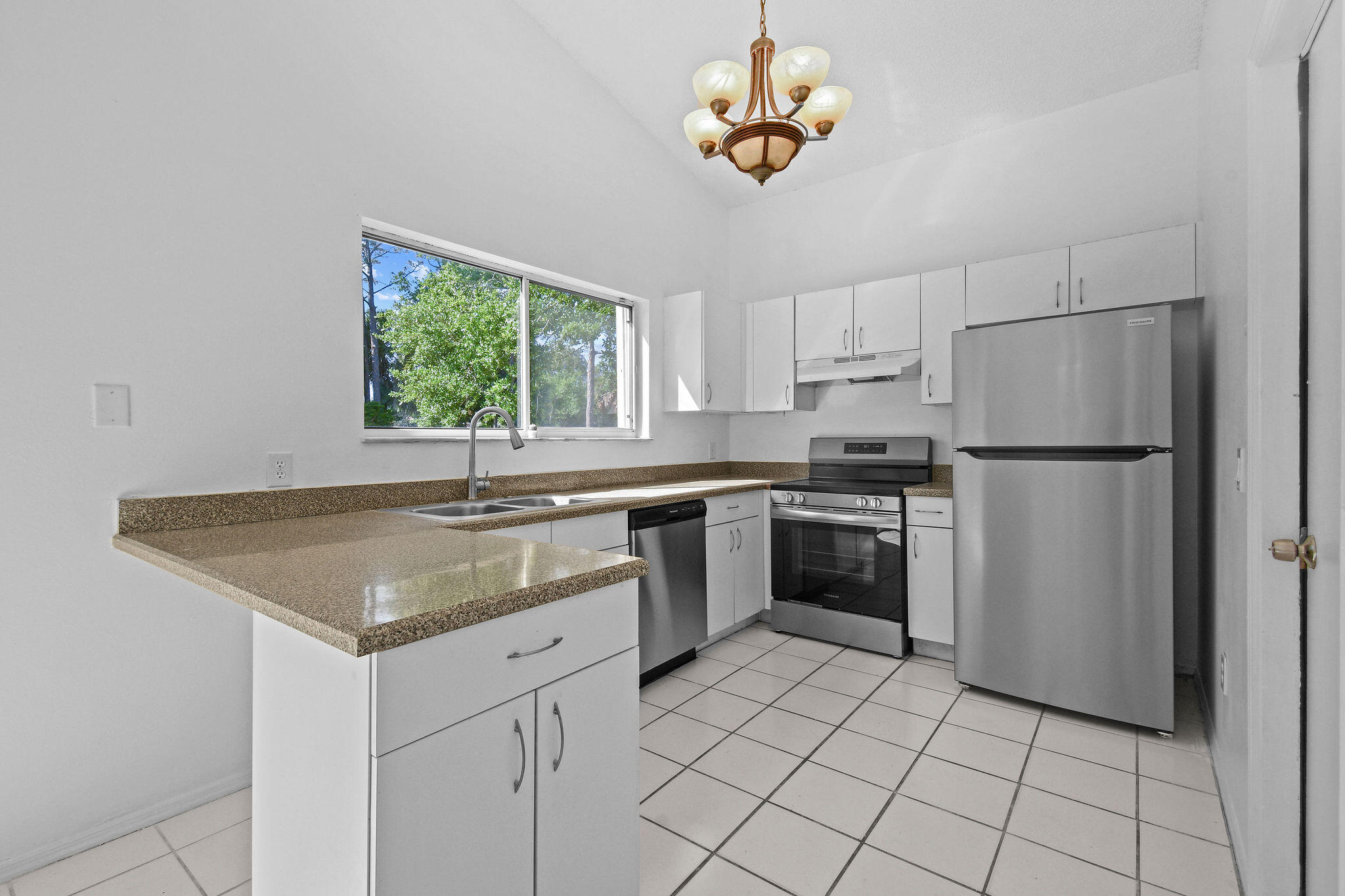 2646 Southwest Ace Road Port St. Lucie, FL 34953 - Photo 8 of 26 2646SWAceRd(10)