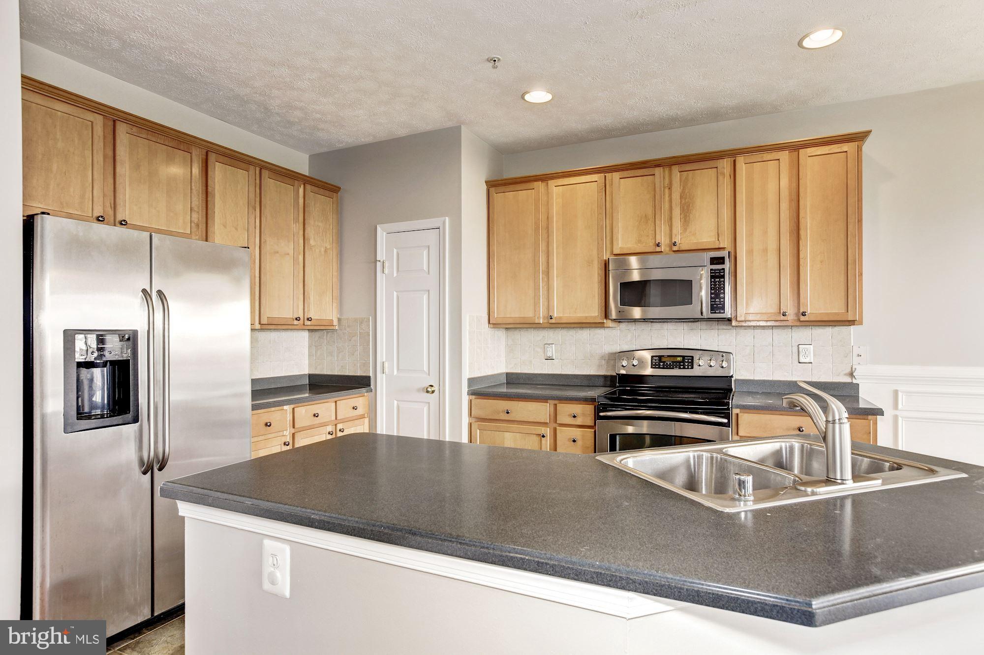 9709 Langley Road Baltimore, MD 21220 - Photo 11 of 31 Kitchen