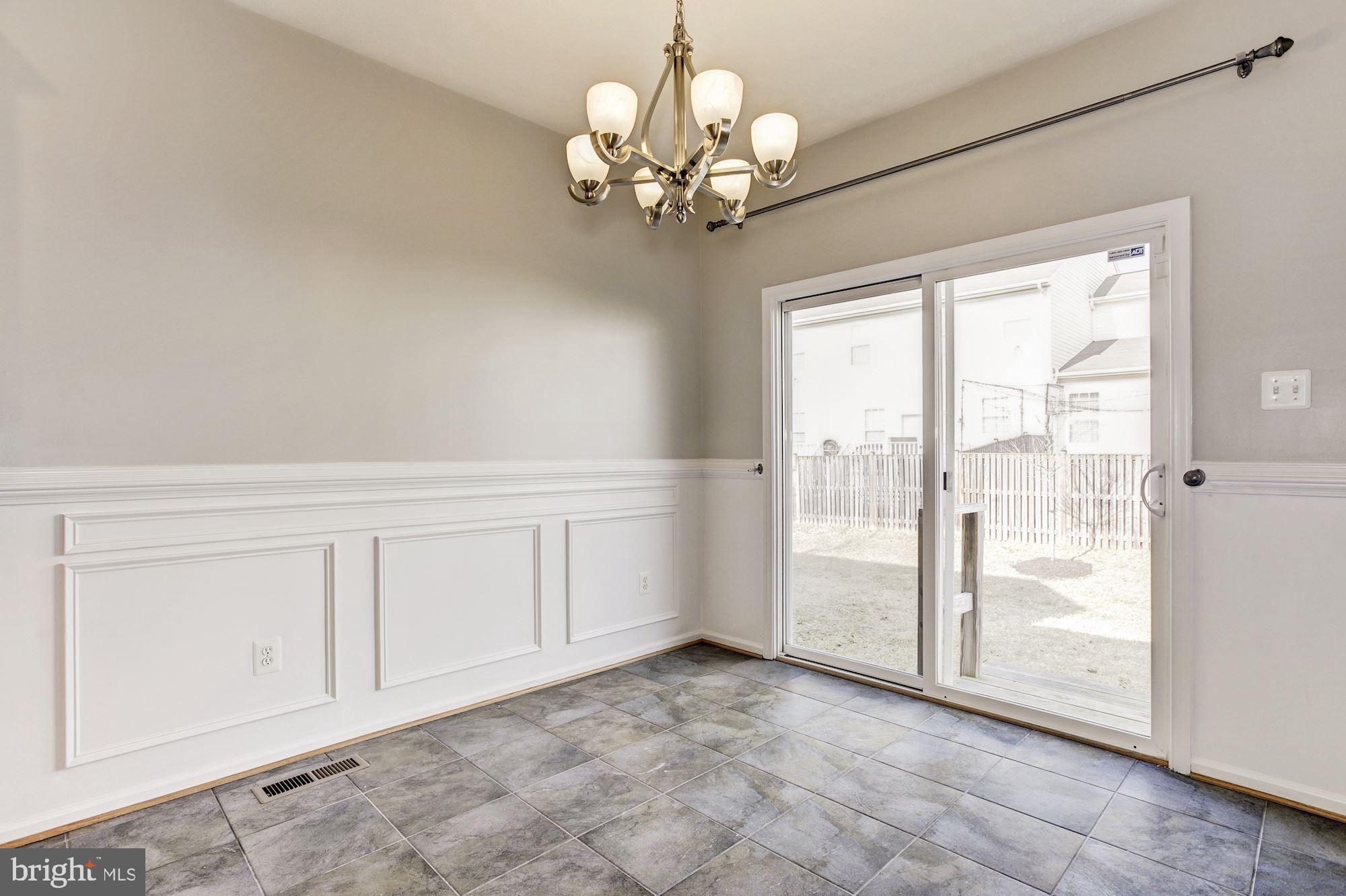 9709 Langley Road Baltimore, MD 21220 - Photo 13 of 31 Breakfast Area