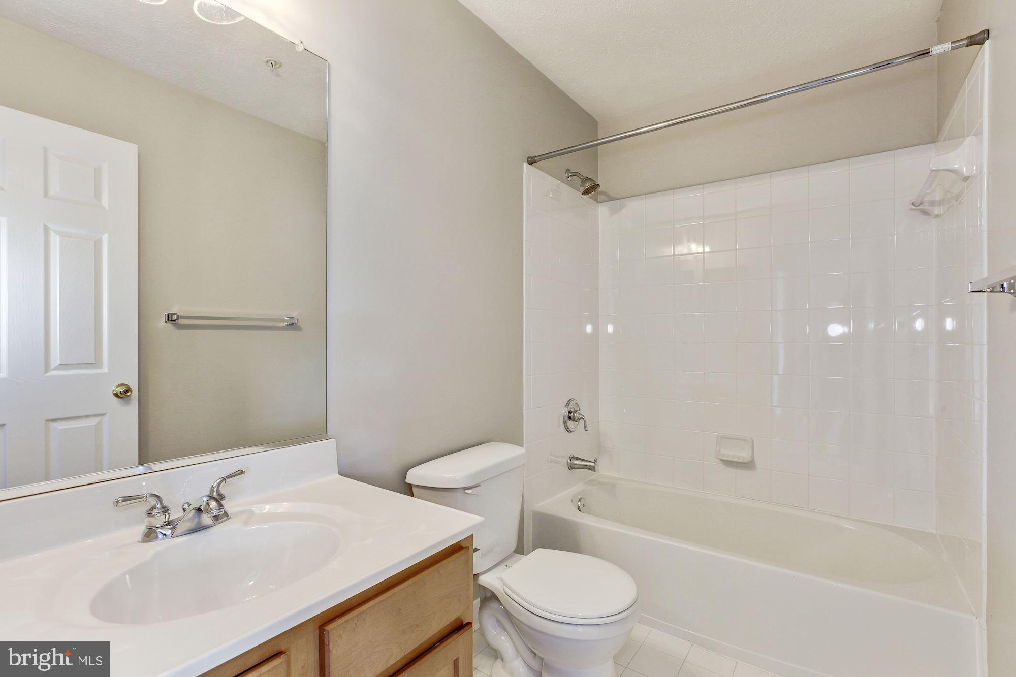 9709 Langley Road Baltimore, MD 21220 - Photo 29 of 31 Bath