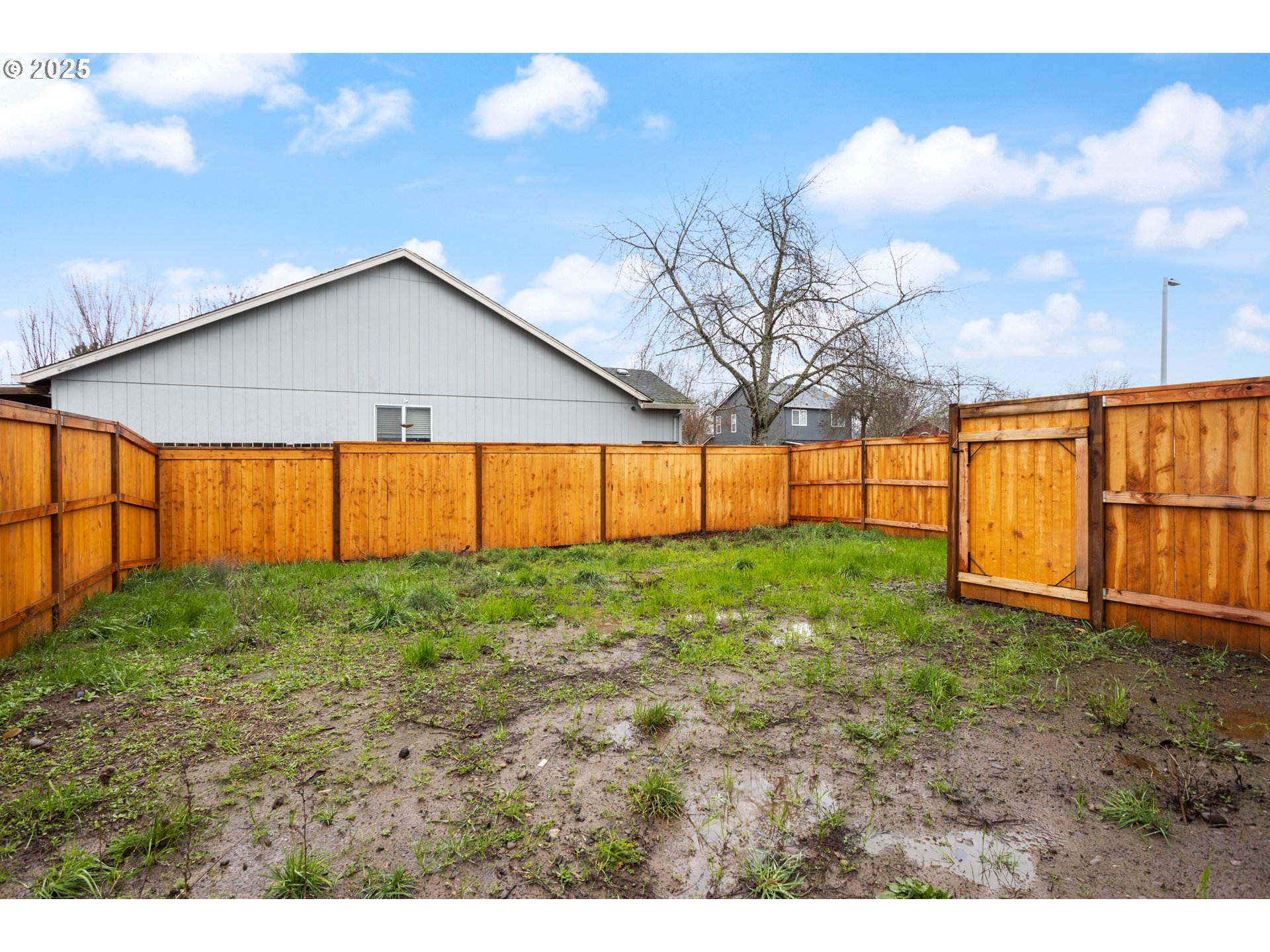735 ST Charles Street Eugene, OR 97402 - Photo 22 of 30 a view of an house with backyard and garden