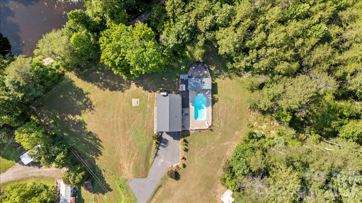 4690 Celia Creek Road Lenoir, NC 28645 - Photo 27 of 32