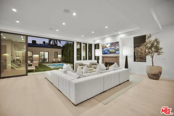 $23,950 | 4433 Kraft Avenue, Studio City, CA 91602