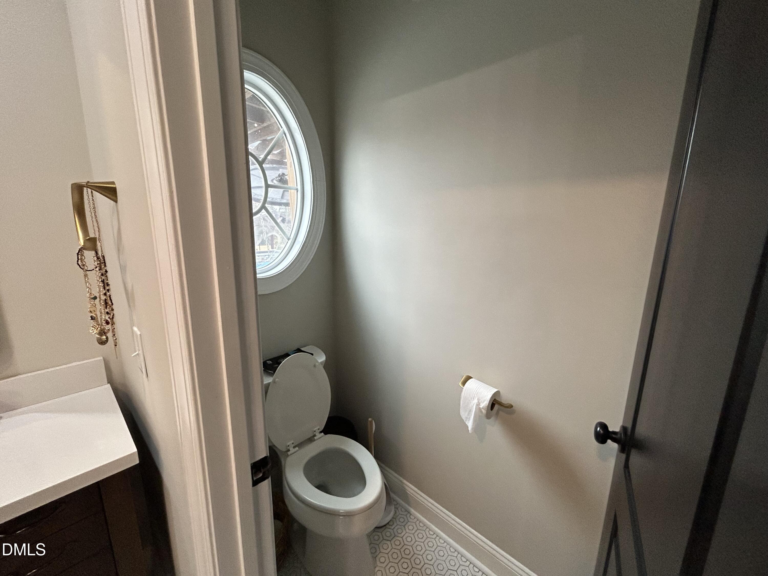 1805 South Main Street Graham, NC 27253 - Photo 15 of 47 Main Bathroom