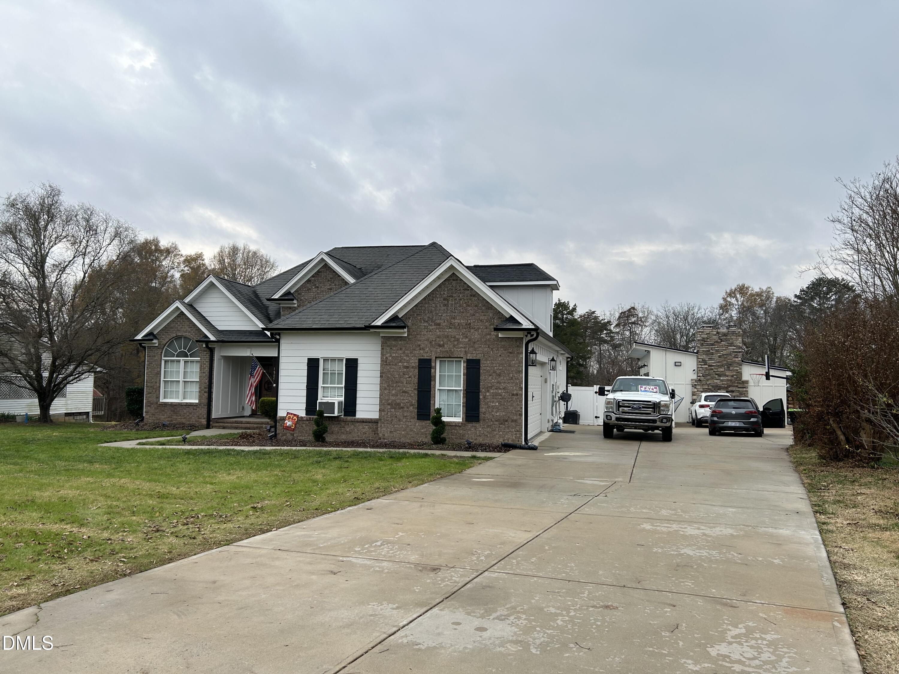 1805 South Main Street Graham, NC 27253 - Photo 3 of 47 House