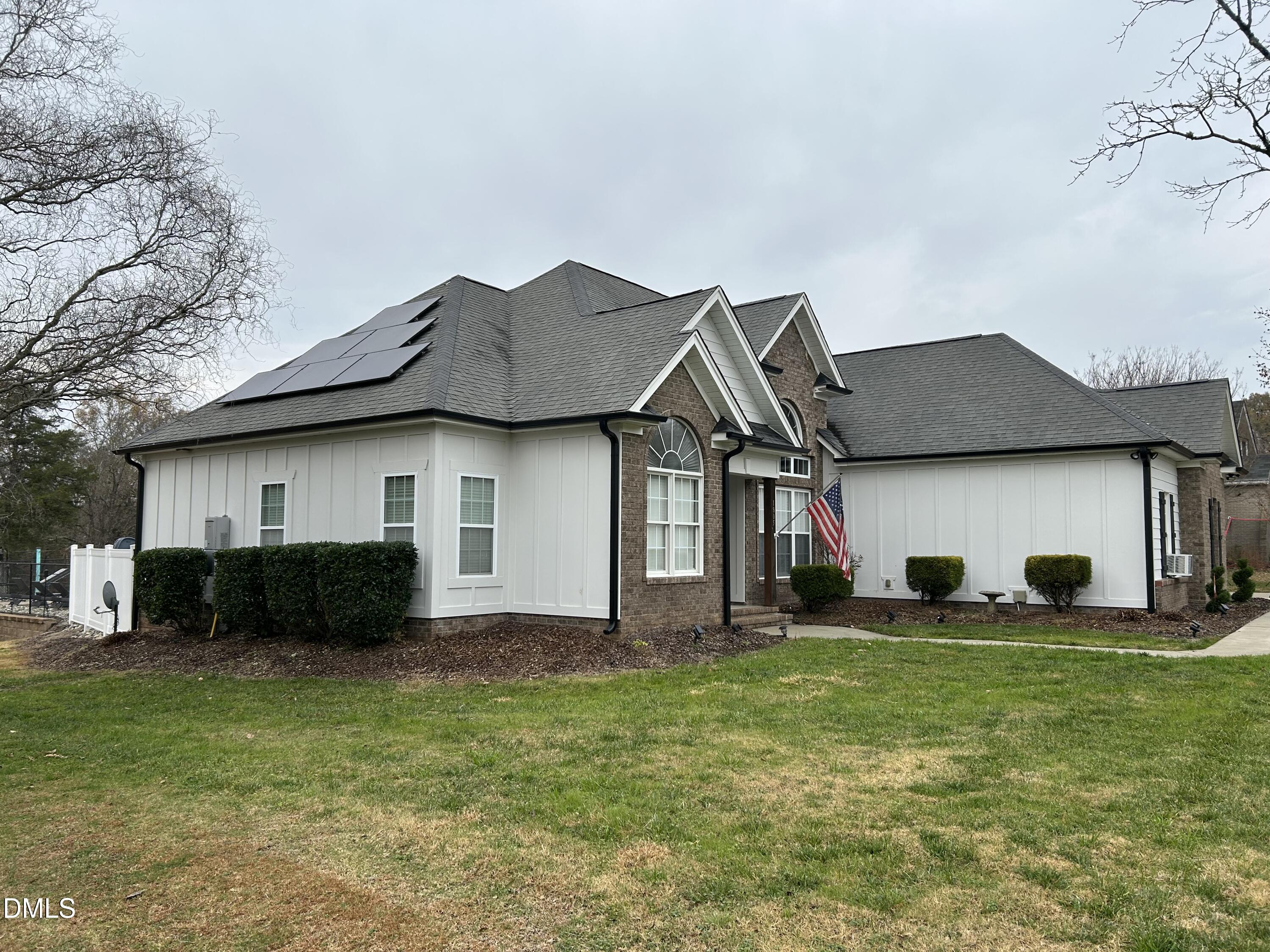 1805 South Main Street Graham, NC 27253 - Photo 5 of 47 House
