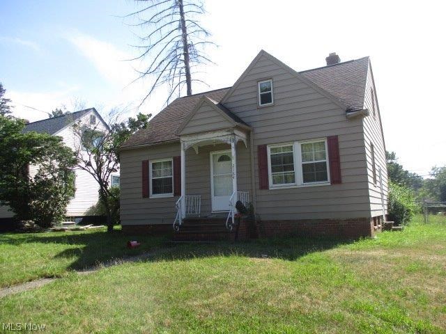 2184 Green Road Cleveland, OH 44121 - Photo 1 of 12