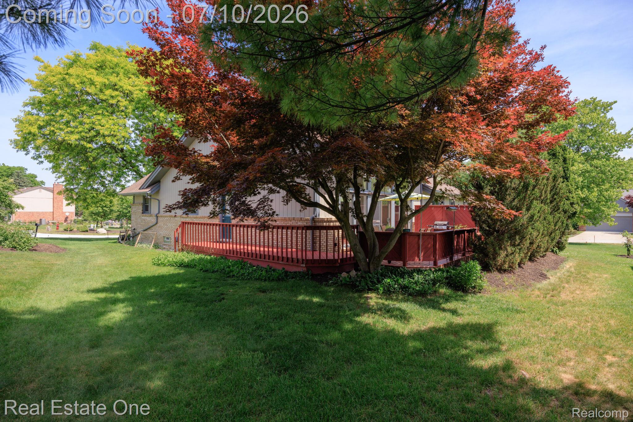 986 River Bend Drive Rochester, MI 48307 - Photo 27 of 28 14-web-or-mls-986 River Bed Dr 14.jpg