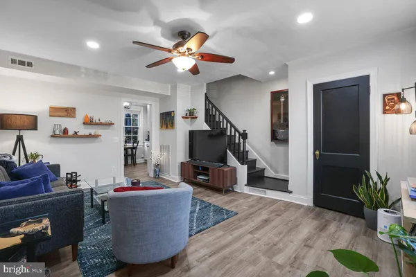 $375,000 | 1300 South Cleveland Street, Unit 364, Arlington, VA 22204