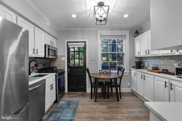 $375,000 | 1300 South Cleveland Street, Unit 364, Arlington, VA 22204