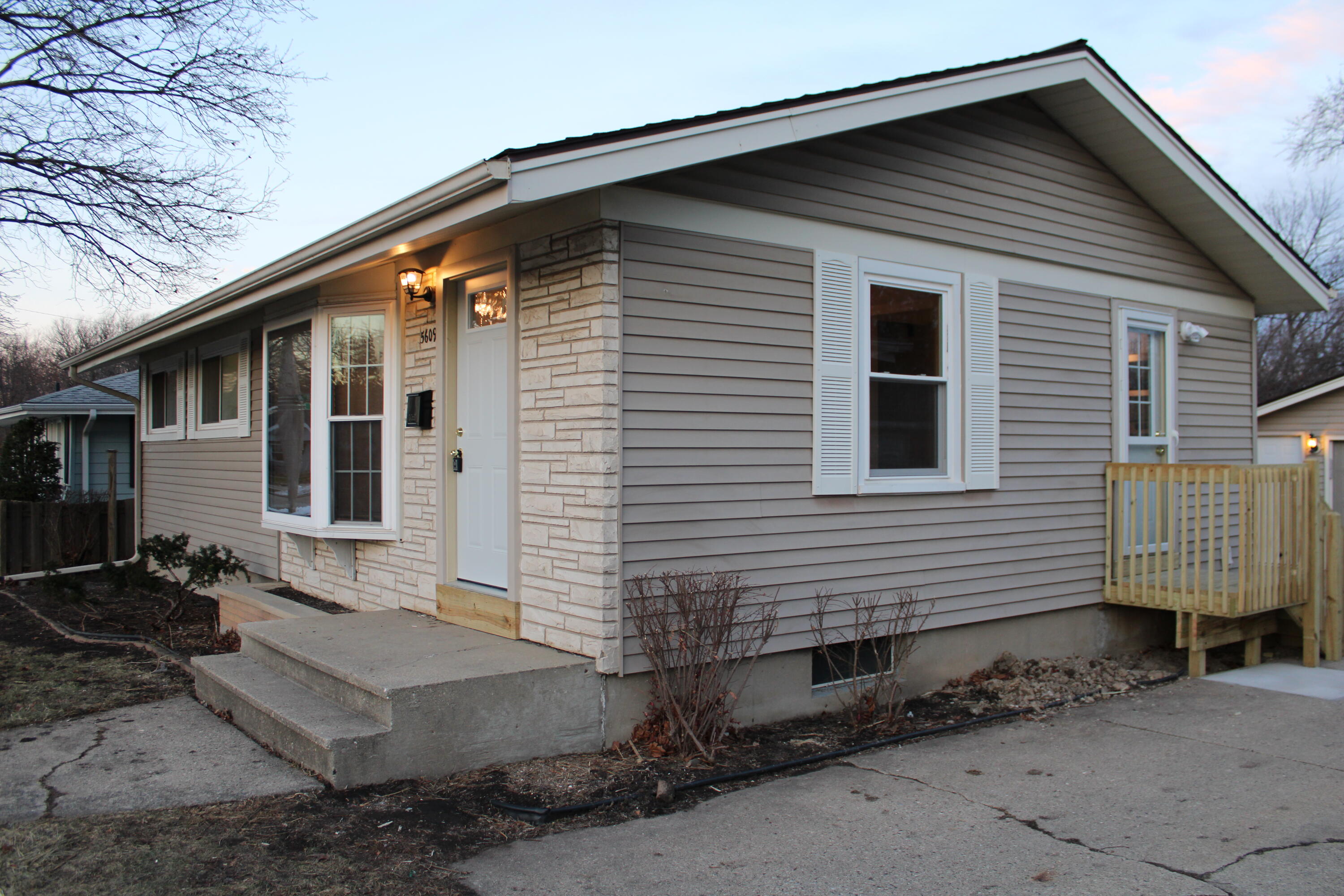 5609 55th Avenue Kenosha, WI 53144 - Photo 4 of 44 4) 66253-69474177024b7