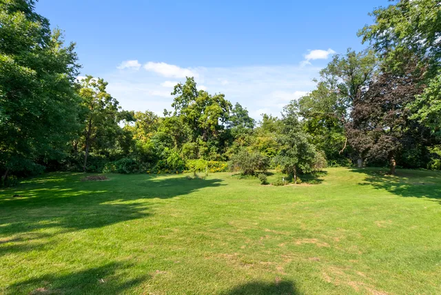 $339,000 | 331 Old Hickory Road, New Lenox, IL 60451