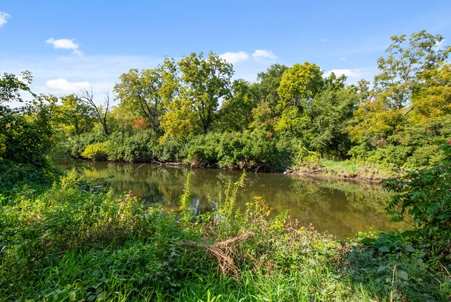 $339,000 | 331 Old Hickory Road, New Lenox, IL 60451