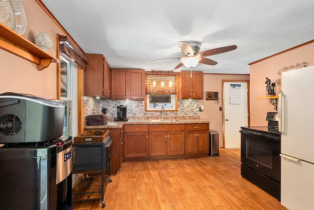 $339,000 | 331 Old Hickory Road, New Lenox, IL 60451