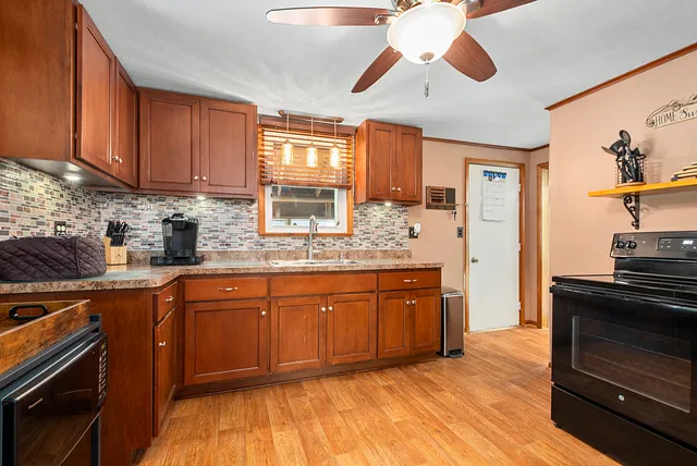 $339,000 | 331 Old Hickory Road, New Lenox, IL 60451