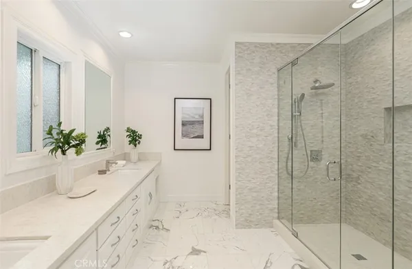 $9,995,000 | 21 Lochmoor Lane, Newport Beach, CA 92660