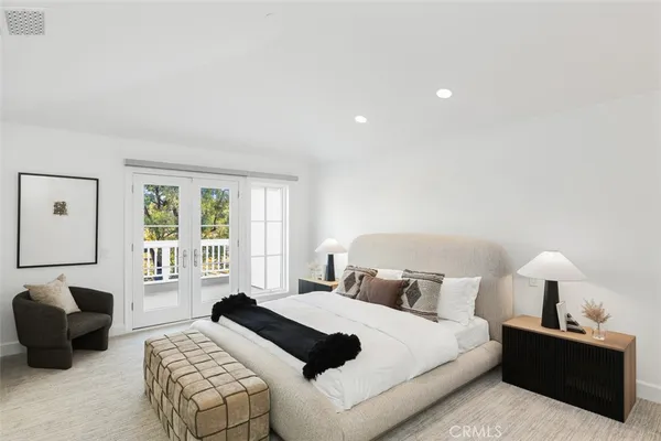 $9,995,000 | 21 Lochmoor Lane, Newport Beach, CA 92660