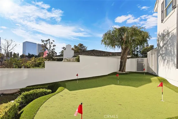 $9,995,000 | 21 Lochmoor Lane, Newport Beach, CA 92660