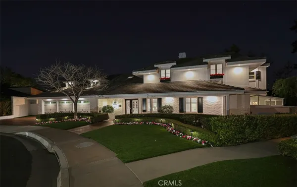 $9,995,000 | 21 Lochmoor Lane, Newport Beach, CA 92660
