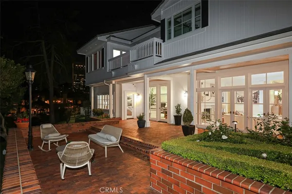 $9,995,000 | 21 Lochmoor Lane, Newport Beach, CA 92660