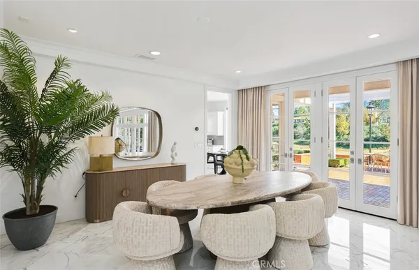 $9,995,000 | 21 Lochmoor Lane, Newport Beach, CA 92660