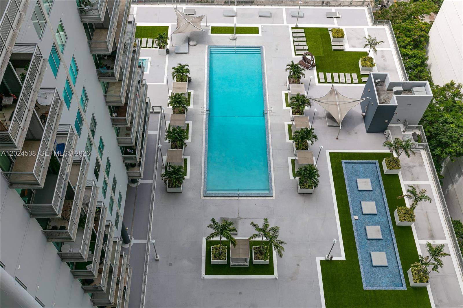 690 Southwest 1st Court, Unit PHII17 Miami, FL 33130 - Photo 25 of 37